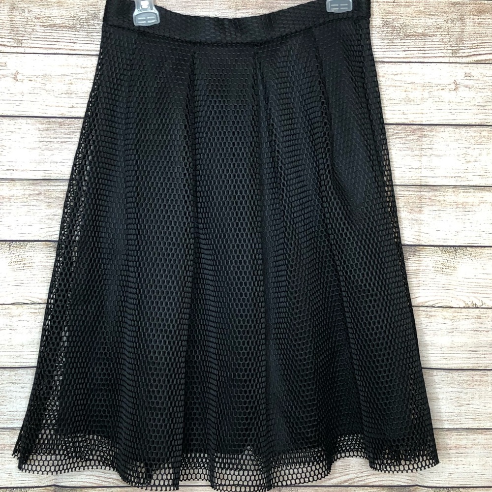Forever‎ 21 NWOT Skater Skirt Size Large